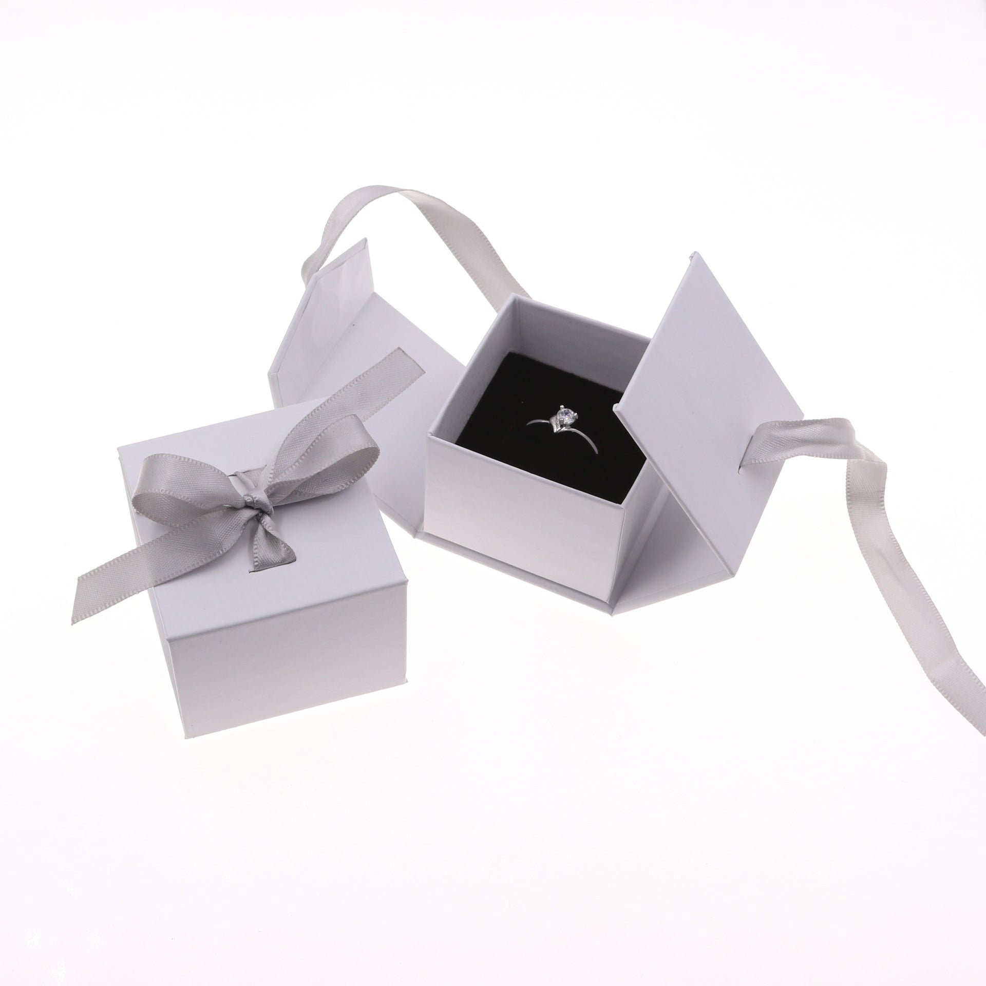 Schmuck Boxen Papier Grau Weiß Farbe Band Bowknot Für Geschenk Präsentieren Ring Ohrring Verpackung Display Box