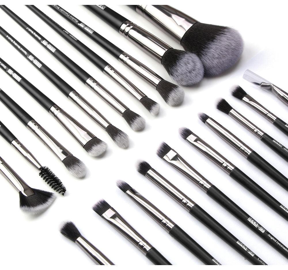 Pinsel für professionelle Ergebnisse - BuyPump - Personalisierter Schmuck